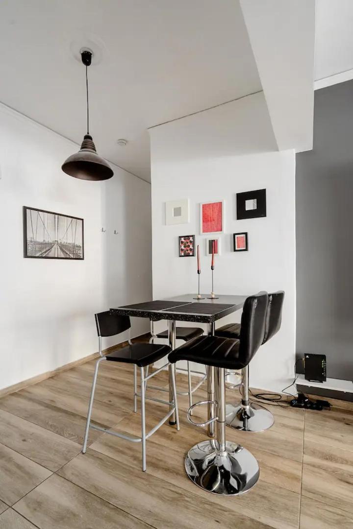 Brand New Modern Lux Apartment Close To Historical Center! アテネ エクステリア 写真